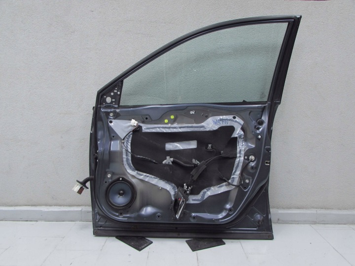 HONDA CR-V CRV III LIFT 09-12 PORTES AVANT DROIT DROIT AVANT JEU NH684P