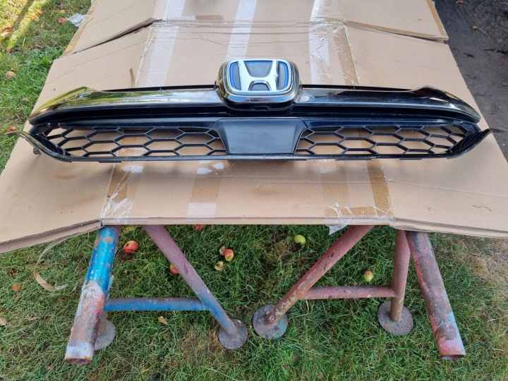 HONDA CRV CR-V 5 V 18- GRILLE CALANDRE CALANDRE 71121TNYG1