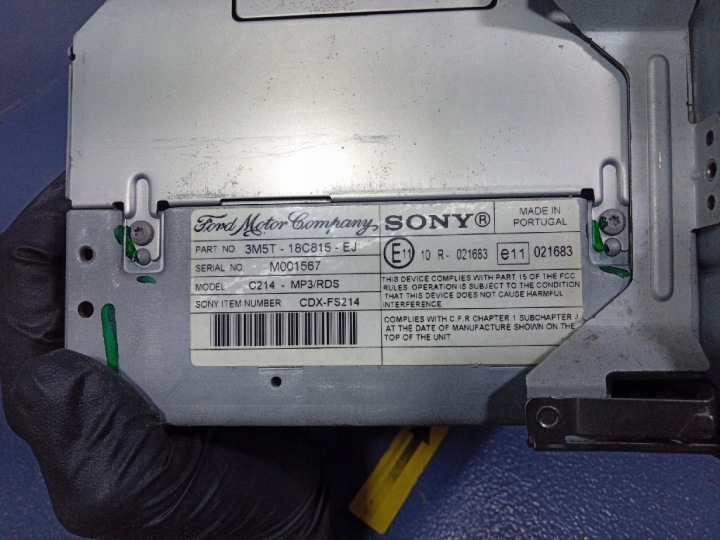 FORD C-MAX I 03-07 RADIO D'USINE CD SONY 3M5T-18C815-EJ