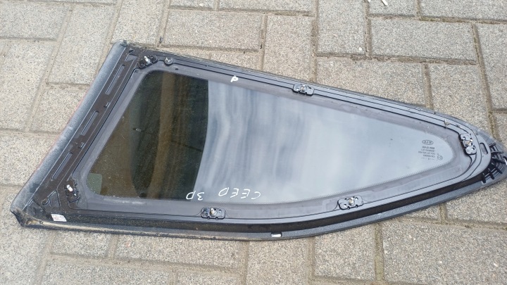 KIA PRO CEED II 3D VITRE DROITE ARRIÈRE ARRIÈRE 2013 ANNÉE 87820-A2800