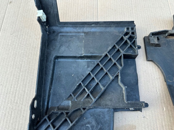 BMW 2 F45 1.5D SUPPORT BATTERIE ENSEMBLE 7641797