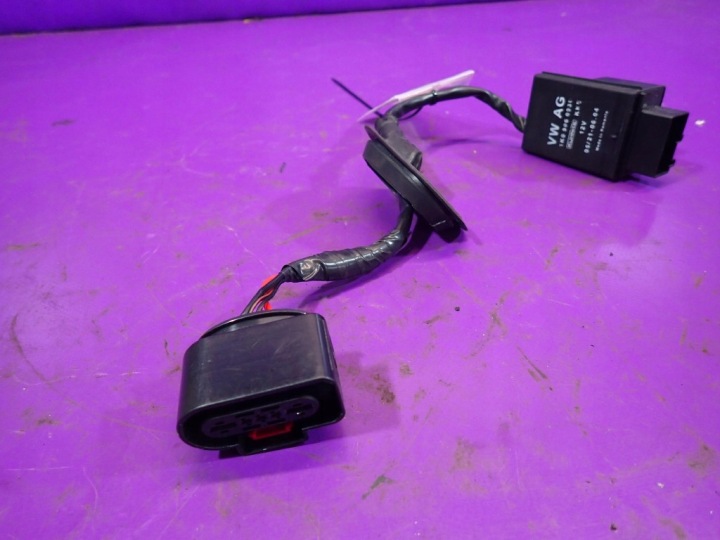 SKODA OCTAVIA II RELAIS POMPES CARBURANTS 1K0906093D