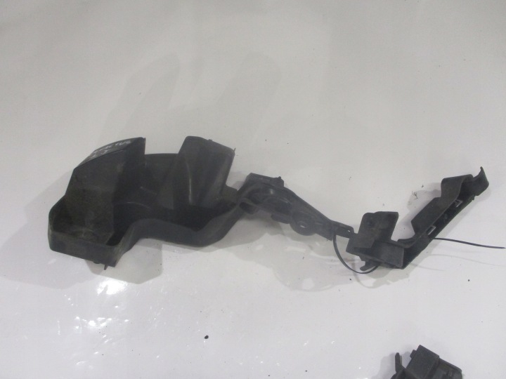 GLISSIÈRE FIXATION PARE-CHOCS ARRIÈRE DROIT GAUCHE MILIEU CITROEN C4 CACTUS 02901101