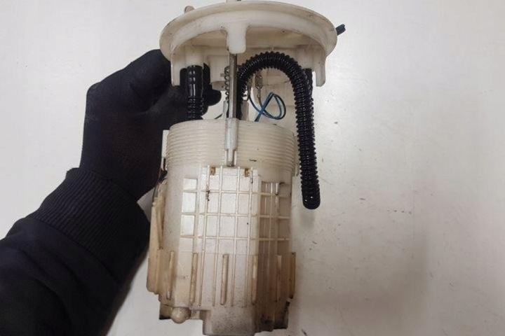 POMPE RÉSERVOIR CARBURANTS RENAULT TRAFIC II FURGON RESTYLAGE 56105210 1.9L DIESEL 74KW