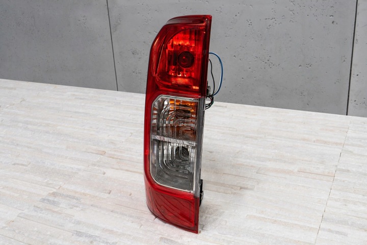 NISSAN NAVARA NP300 2014-2019 ARRIÈRE PHARE CARROSSERIE GAUCHE 265554KH0A
