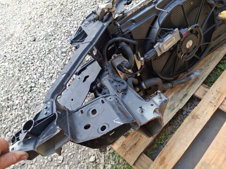 VOLVO V40 II 2 1.6 2.0 B PANNEAU AVANT RENFORCEMENT RADIATEURS VENTILATEUR