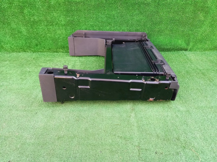VW TOURAN I 03-06 CHÂSSIS FIXATION SUPPORT SIÈGES BOÎTE À GANTS CAPUCHONS BOULONS
