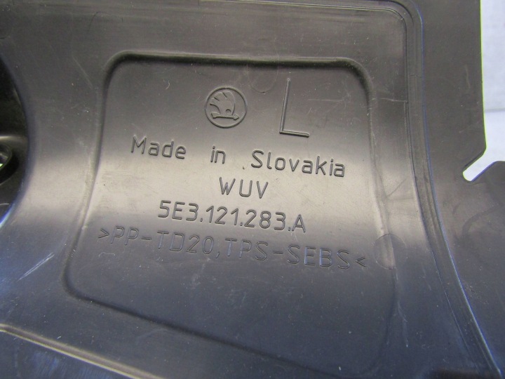 SKODA OCTAVIA IV GUIDE D'AIR GAUCHE 5E3121283A