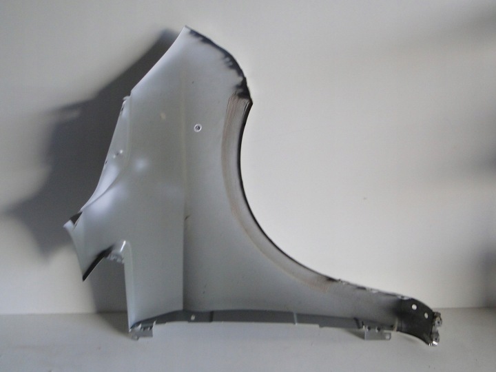 MERCEDES V CLASSE W447 447 II LIFT AILE AVANT GAUCHE 134 BLANC 2024