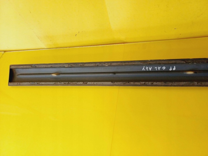 MOULURE PORTES DROIT AVANT FORD GALAXY I 7M0853518 NR411