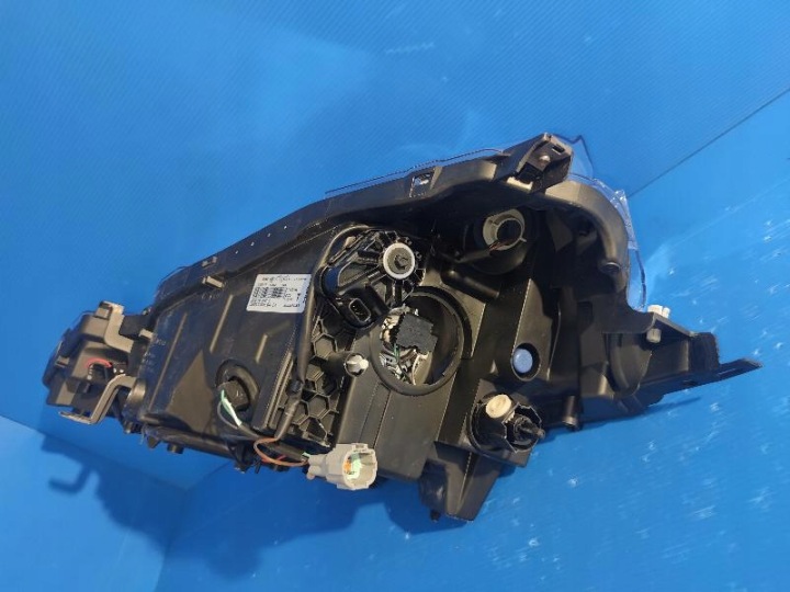 NISSAN LEAF I 26010-3NLX PHARE AVANT AVANT DROITE