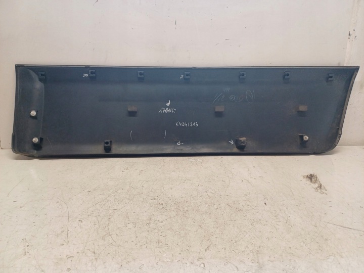 SUZUKI JIMNY 3 III 98- MOULURE PORTES DROIT AVANT 77561-81A00