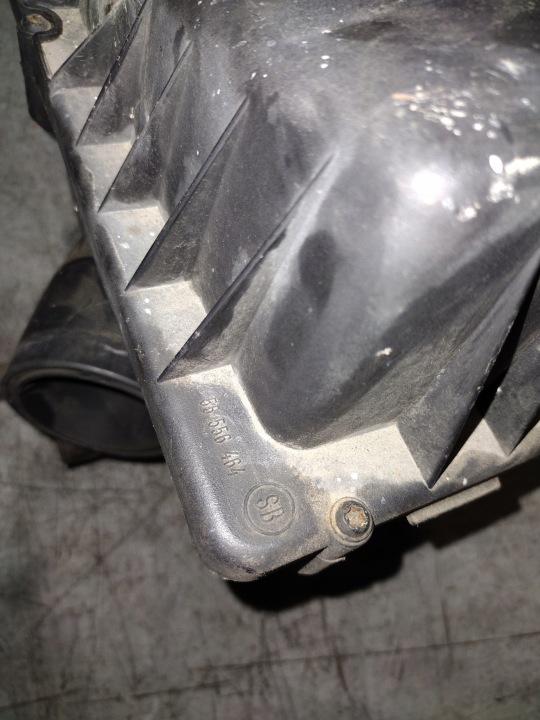 CHÂSSIS FILTRE AIR OPEL ASTRA H 1.9 CDTI