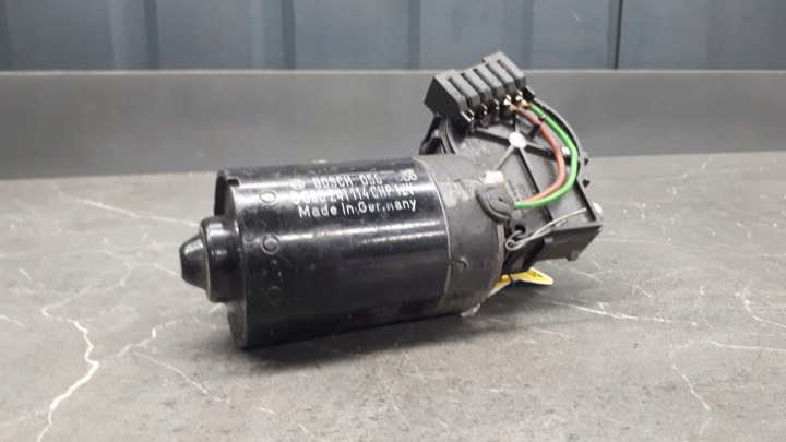 0390241114 PETIT MOTEUR ESSUIE-GLACES AVANT VOLVO V40