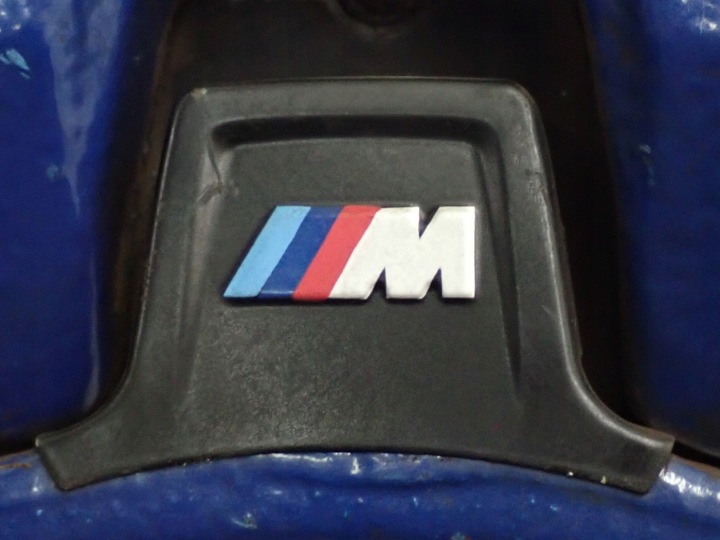 ÉTRIER DE FREIN DE FREIN MODULE DROIT ARRIÈRE ARRIÈRE 32357541D BMW 5 G30/G31 530 2.0I