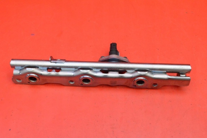 MOULURE INJECTION INJECTEURS 23250-F2050 TOYOTA YARIS 4 IV 1.5 12V 125 KM 20-24