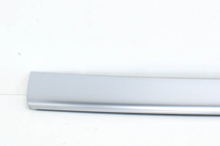 AUDI A5 8F7 MOULURE PARE-CHOCS AVANT CHROMÉE 8T0807717 8T08077172ZZ