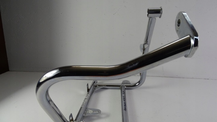 N236 SUZUKI GV 1400 CAVALCADE CHÂSSIS FIXATION COFFRE DE RANGEMENT DROIT