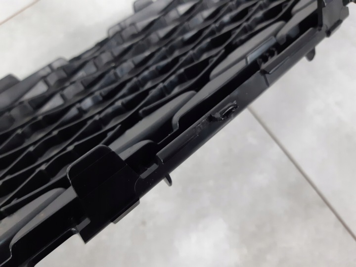 GRILLE CENTRALE PARE-CHOCS AVANT FORD FOCUS MK3 LIFT F1EB-8200-A
