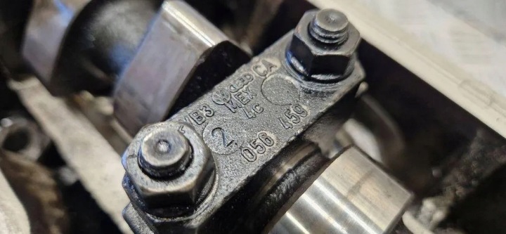 CULASSE MOTEUR VW PASSAT B5 (3B2) 028103373 1.9L DIESEL 81KW 1999