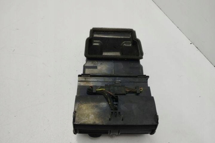 ARRIÈRE GRILLE VENTILATION MERCEDES-BENZ C (W203) A2038302154 2.7L DIESEL