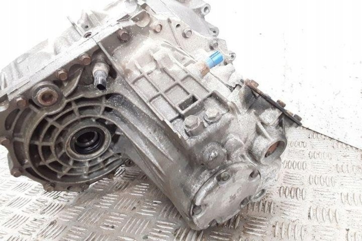 BOÎTE DE VITESSES NISSAN ALMERA TINO (V10) 8E069VT 1.8L GASOLINE 84KW 2005
