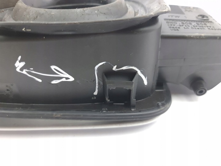 AUDI A4 S4 B9 BOUCHON GOULOTTE DE REMPLISSAGE CARBURANTS 2017 8W0809906A