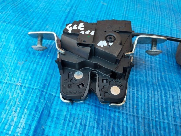 MERCEDES GLE ML 166 SERRURE COUVERCLES DE COFFRE DOCIAG A2047400735 A047500060