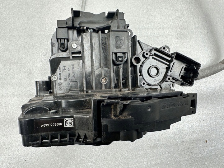 MERCEDES W222 SERRURE DE PORTE DROIT AVANT 5 GOUPILLE