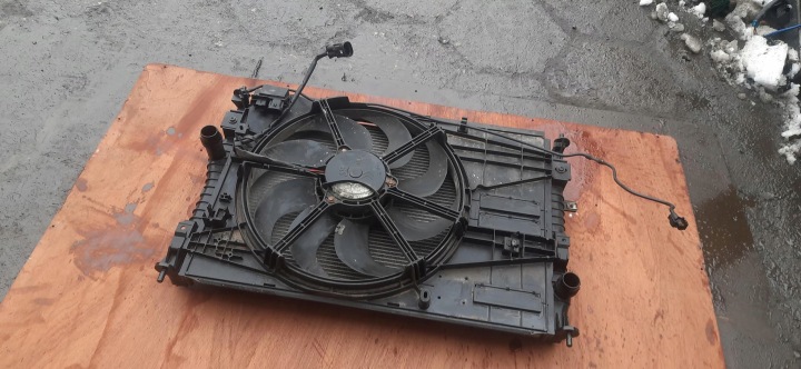 PANNEAU AVANT VENTILATEUR RADIATEURS 2.0 HDI PEUGEOT 308 T9 GT 9878711180