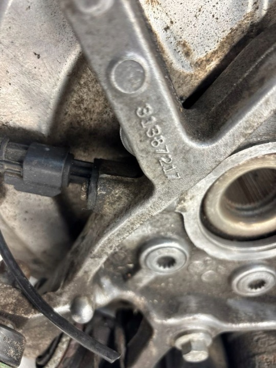 MOYEU ROUES ARRIÈRE ARRIÈRE CÔTÉ DROITE VOLVO S90, V90 31387217