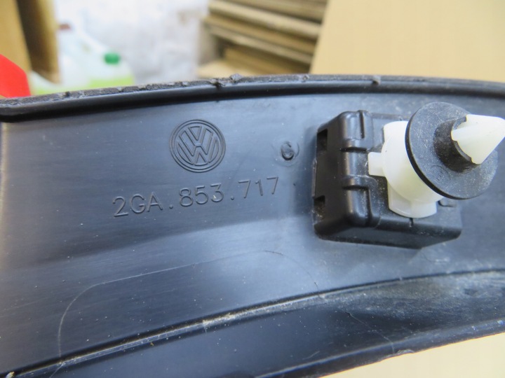 VW T-ROC 2GA MOULURE GARDE-BOUE GAUCHE AVANT 2GA853717 C