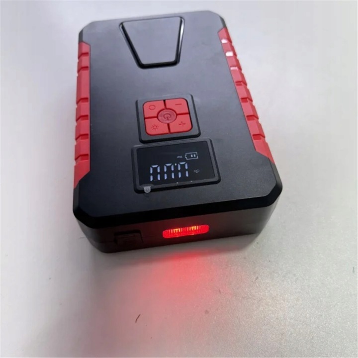 DÉMARREUR AUTOMOBILE 240A 8000MAH 800LM LAMPE DE POCHE POWER BANK