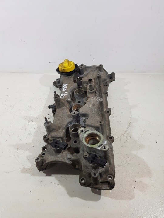 COUVERCLE DE SOUPAPES 118322415R RENAULT MEGANE III LIFT 1.2TCE H5FA400
