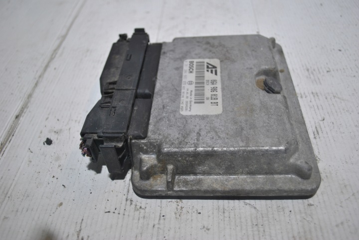 ORDINATEUR MOTEUR SEAT ALHAMBRA 1.8 06A906018BT