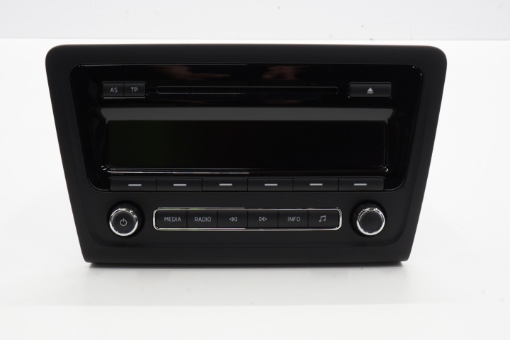 SKODA RAPID 13R RADIO CD 5J0035161E