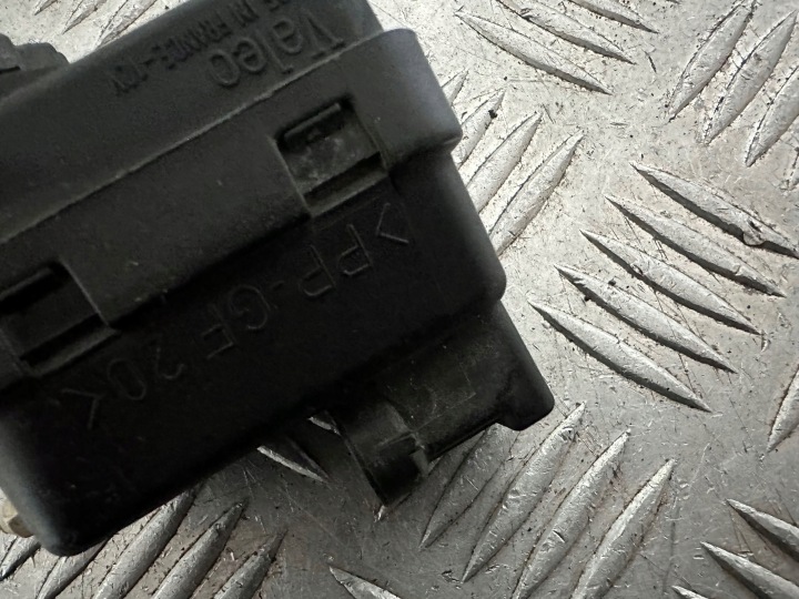 RENUALT PETIT MOTEUR RÉGLAGES PHARES 7700840141
