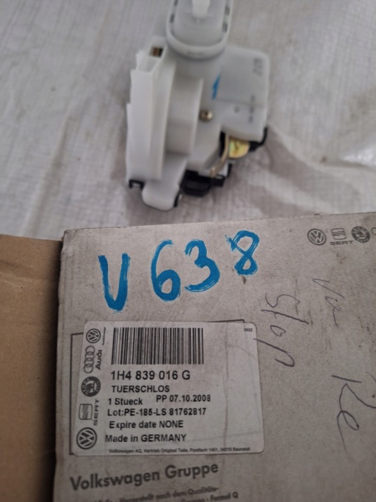 VW GOLF III 3 SERRURE DE PORTE DROIT ARRIÈRE 1H4839016G