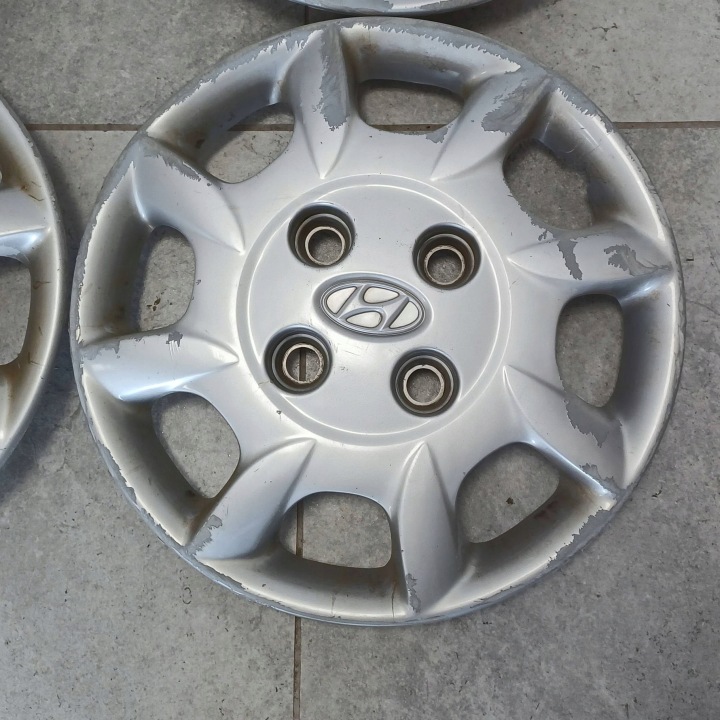 ENJOLIVEURS CHAPEAU 14 HYUNDAI LANTRA I 5296029421 NR44 JEU