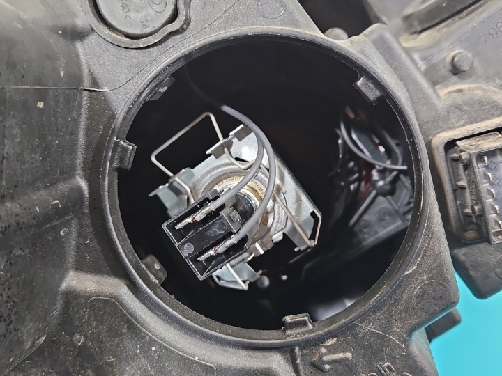 PROJECTEUR GAUCHE PHARE AVANT LENTILLE LED OPEL ASTRA V K LIFT 19-22 EUROPE