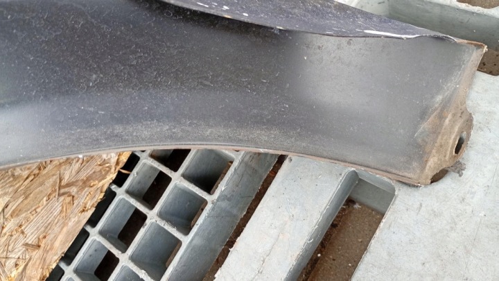 AILE AVANT DROIT OPEL ASTRA H UNIVERSEL 05R Z20Z