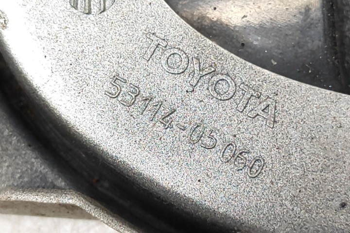 GRILLE TOYOTA AVENSIS ESTATE (_T25_) 5311405060 2.0L DIESEL 85KW 2004