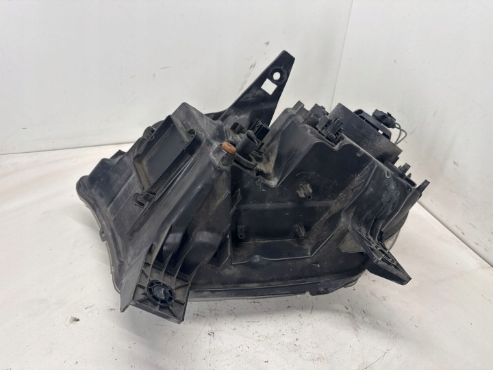 PROJECTEUR DROITE CÔTÉ DODGE DURANGO 68299176AC