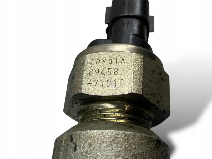 TOYOTA AVENSIS T250 2200CM3 DIESEL FIL COMBUSTIBLE 8945871010