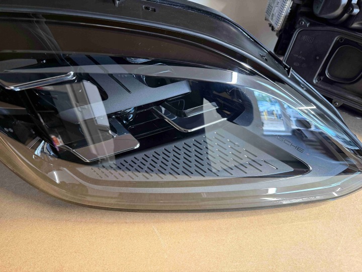 PHARES ENSEMBLE PORSCHE CAYENNE LIFT COMPLET LED 24- 9Y 9Y0941081L 9Y0941082L
