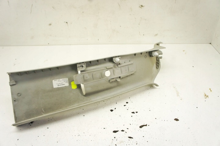 SU247 VW TRANSPORTER T6 PROTECTION POTEAU DROIT CENTRAL 7E0867244K