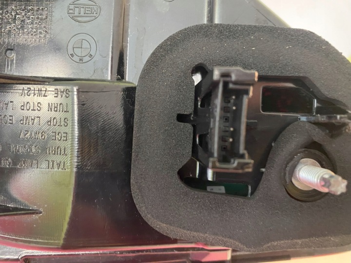 BMW X4 G02 PHARE DROITE ARRIÈRE DANS AILE ECE EUROPE PARFAITE 7409396 OEM