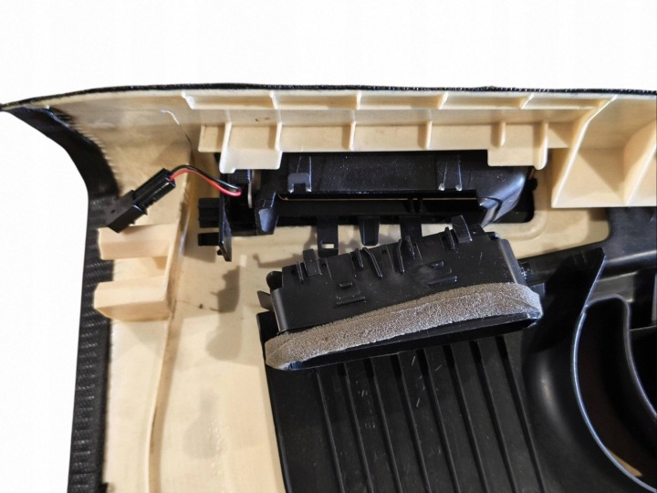 PROTECTION MONTANTS GAUCHE ARRIÈRE AUDI A7 C7 LIFT