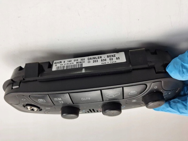 PANNEAU CLIMATISATION CONDUIT D'AIR MERCEDES-BENZ C W203 2038300285 9140010322