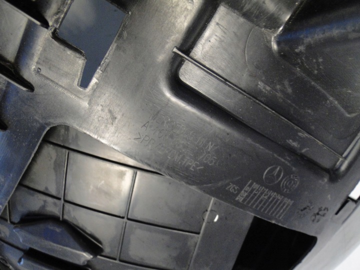 MERCEDES PASSAGE DE ROUE AVANT DROIT GLS 166 X166 AVANT PIÈCE 1 A1668802705